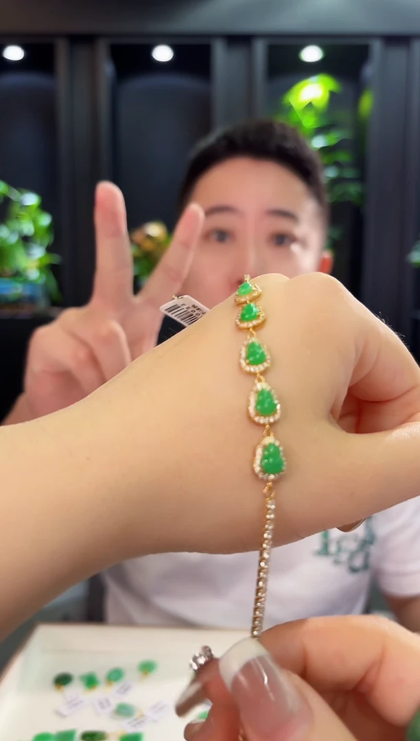 未镶嵌手链翡翠缅料A货/多样性发货/一件