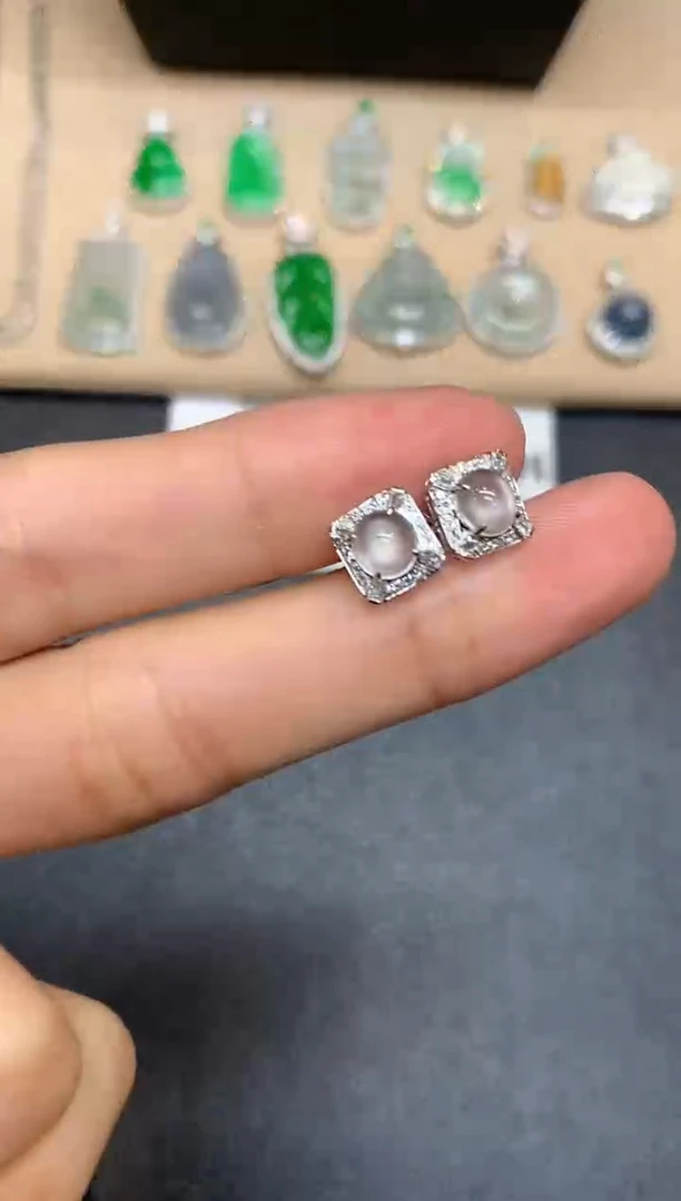 18K金镶嵌翡翠耳饰蛋面【无服务费