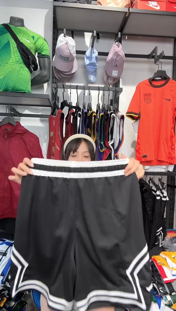 1488 编码 瑕疵款以直播间过款为准 尺码M