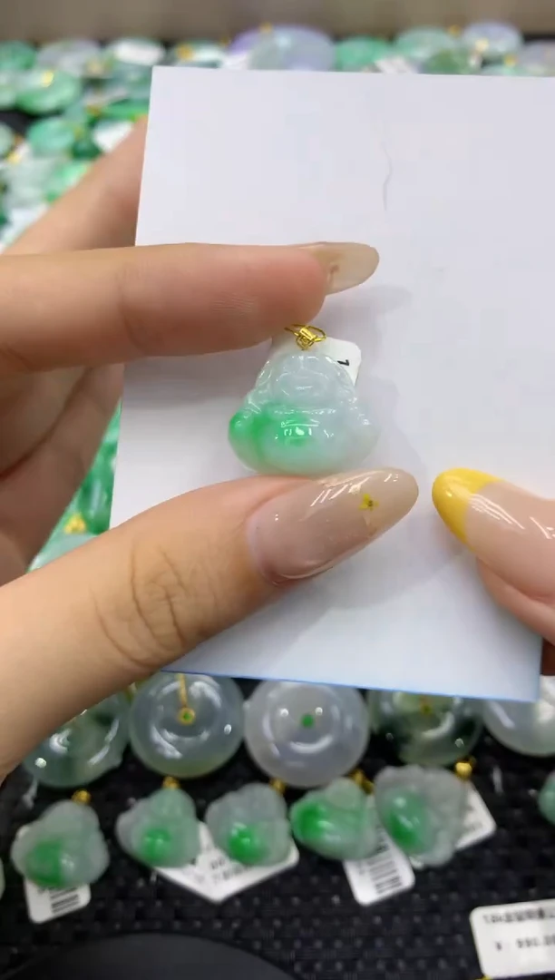 颈饰未镶嵌翡翠天然缅甸翡翠A货