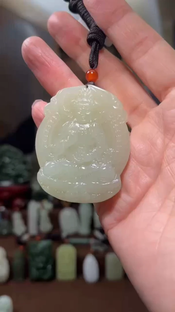 颈饰未镶嵌和田玉`