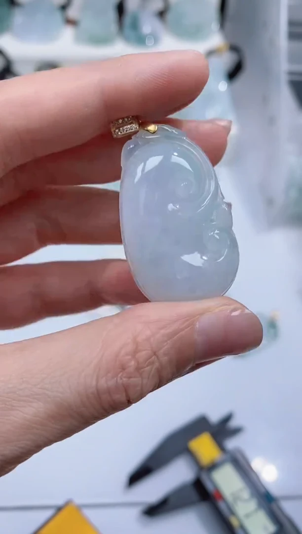 颈饰银S925镶嵌翡翠吊坠