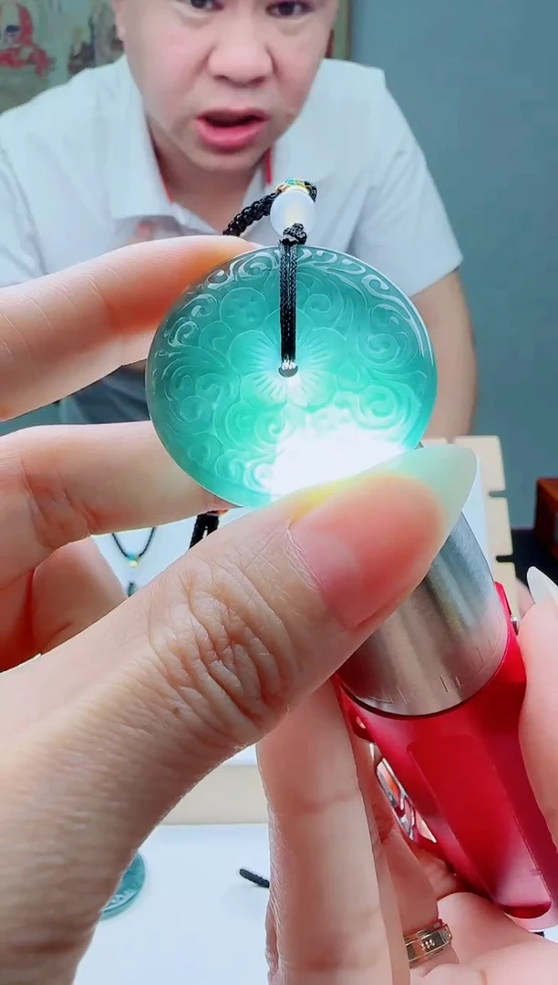 颈饰未镶嵌翡翠多样性发其一