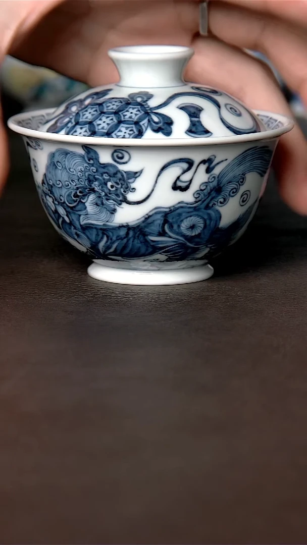 其他瓷狮子绣球盖碗