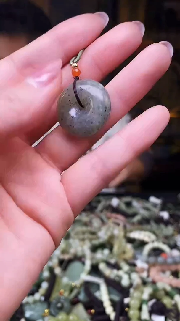 颈饰未镶嵌和田玉多样性发货，拍一发一