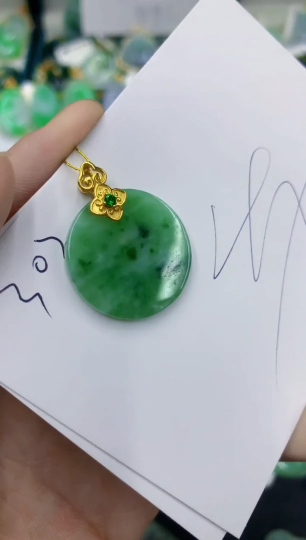翡翠未镶嵌颈饰111111