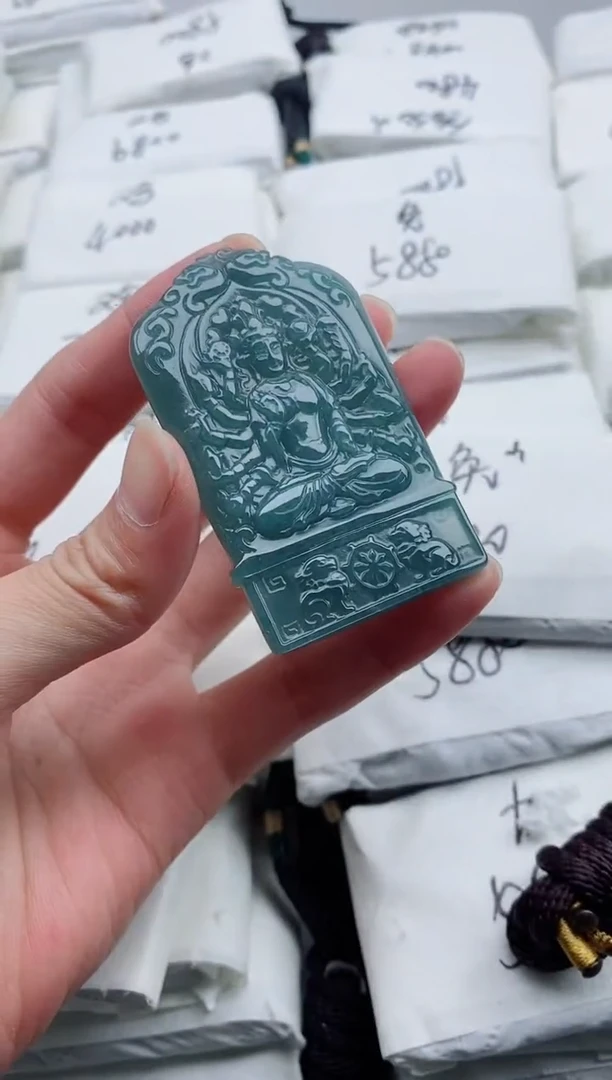 颈饰未镶嵌翡翠8