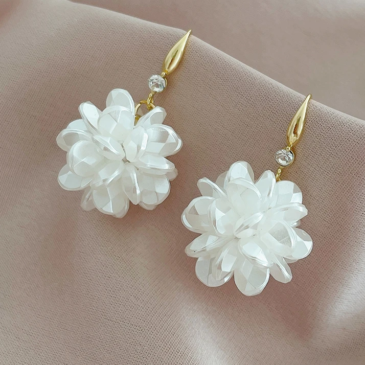 合金亚克力耳饰 气质女神范~夸张花朵耳环女高级感轻奢花瓣耳钉