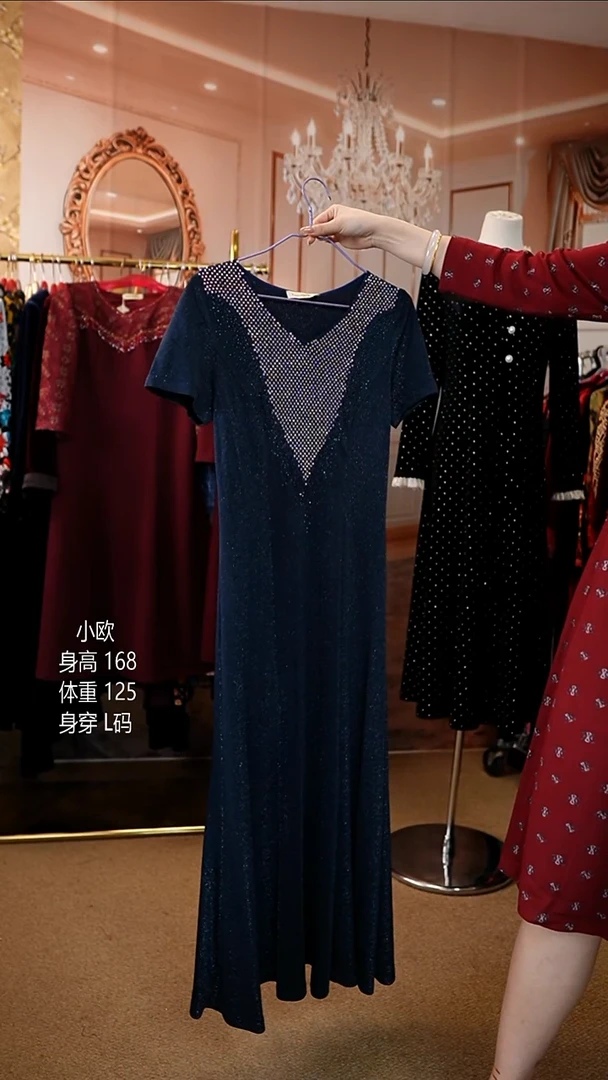 挂脖款125斤以内能穿  1