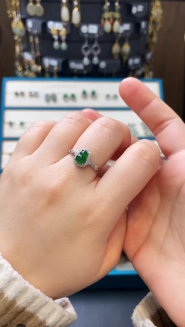 【闪购商品】翡翠耳饰银S925镶嵌葫芦戒指