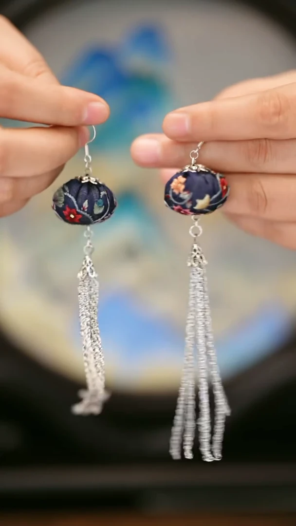 织绣251黔东南苗族刺绣