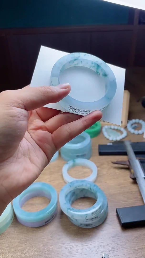 定制翡翠手镯未镶嵌蒲****3定制