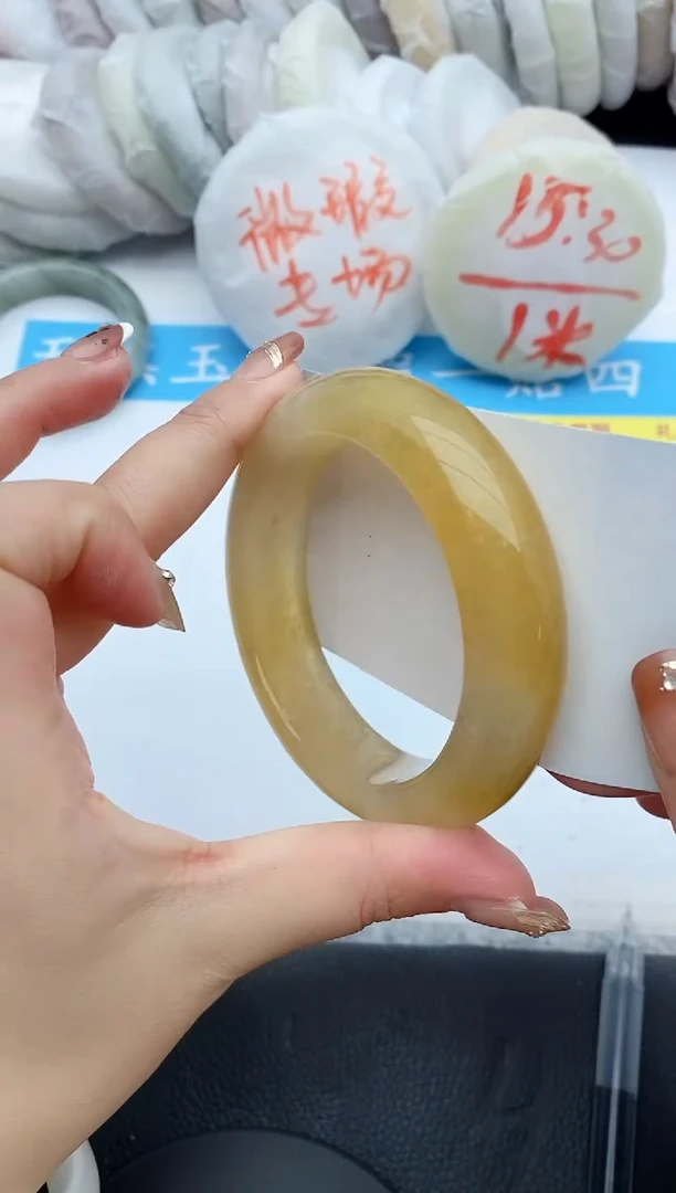 【闪购商品】石英质玉手镯未镶嵌112+58/59