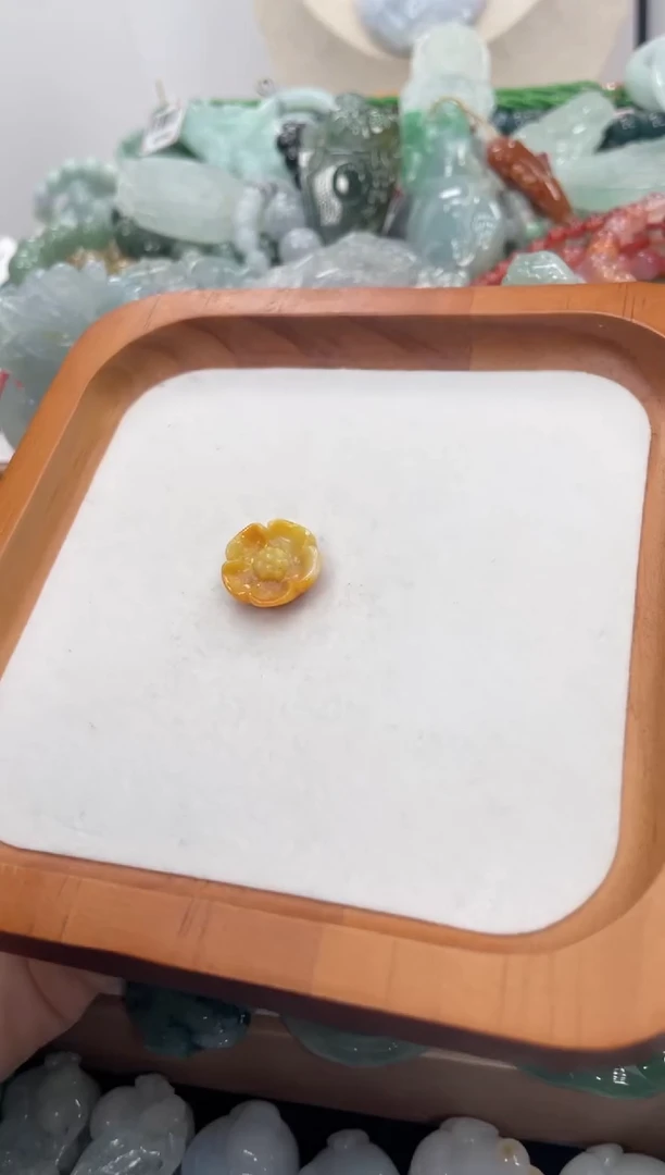 未镶嵌挂件翡翠006