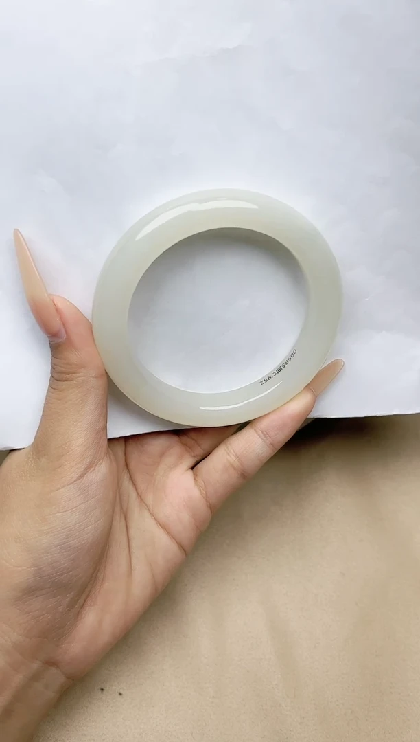 【闪购商品】和田玉手镯未镶嵌56.3圈口YY