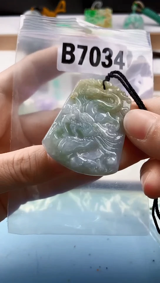 翡翠未镶嵌颈饰天然翡翠吊坠挂件