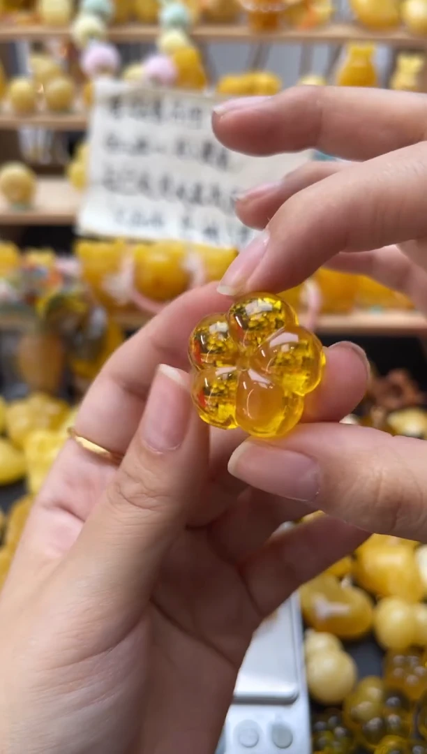 琥珀未镶嵌珠宝奇石051琥珀蜜蜡微瑕