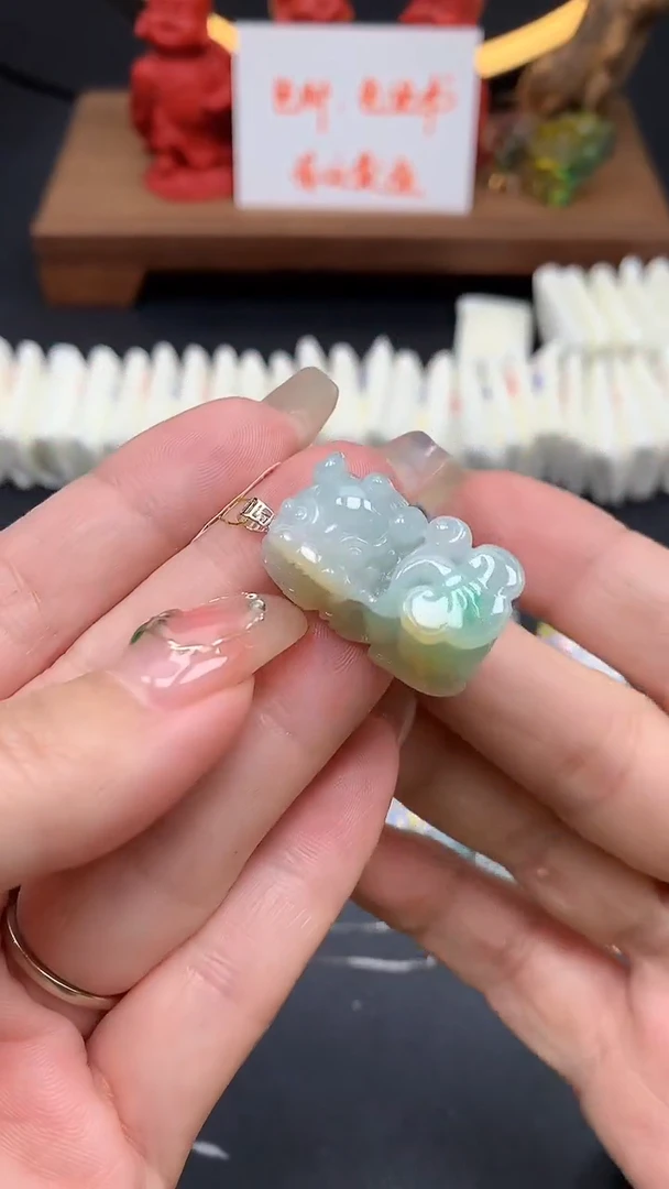 【闪购商品】翡翠吊坠(不含链)18K金镶嵌MS155188