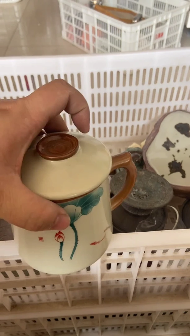 杯无运费险有瑕疵的摄影的产品有使用过的痕迹有点脏介意勿拍