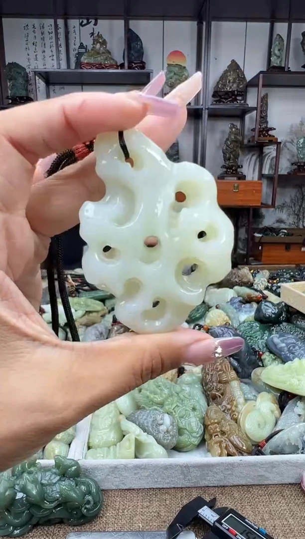 未镶嵌和田玉把件1