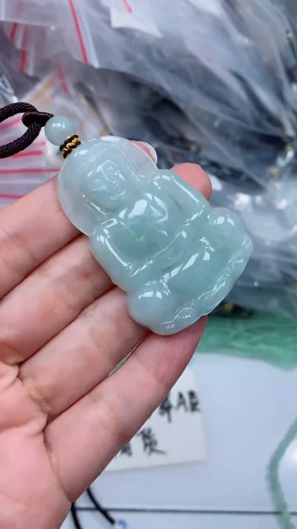 颈饰未镶嵌翡翠吊坠