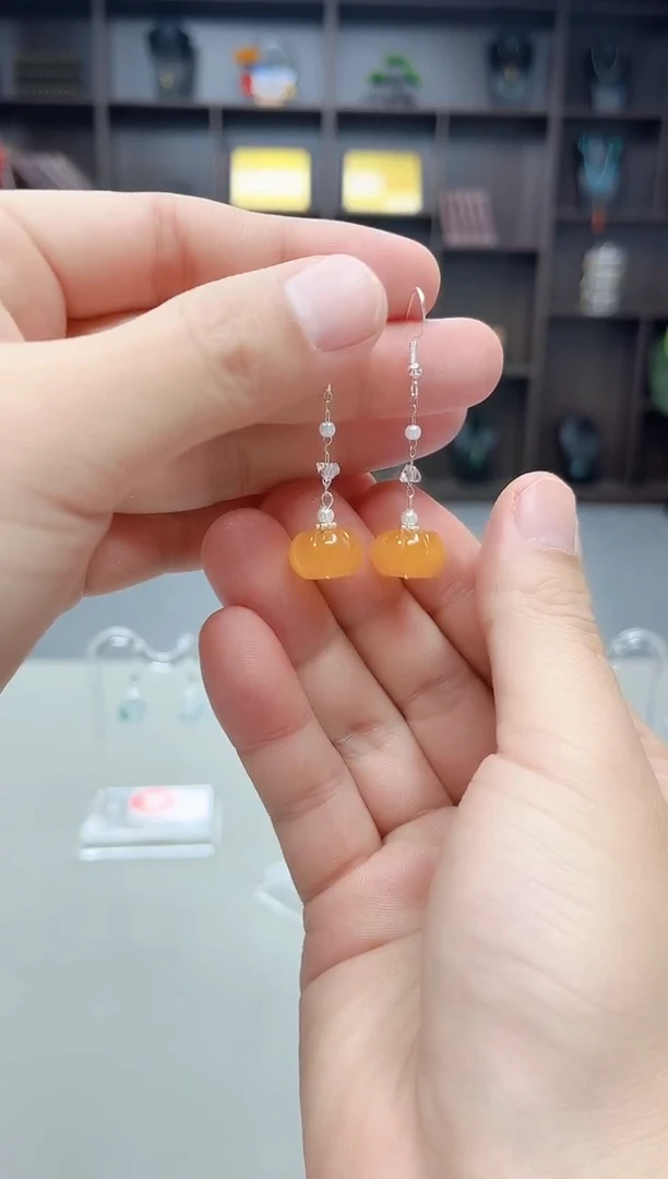 未镶嵌耳饰玛瑙/玉髓W06