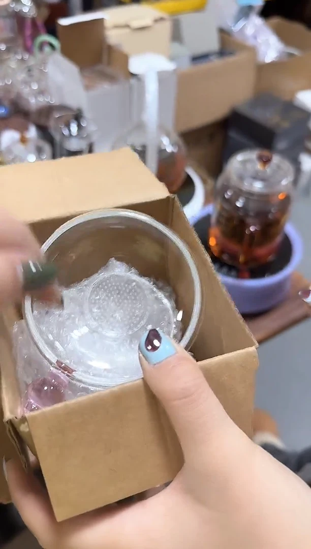 粉色茶漏