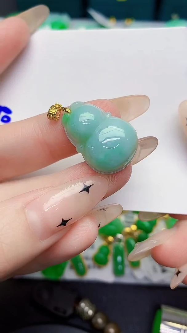 颈饰未镶嵌翡翠缅甸天然翡翠A货