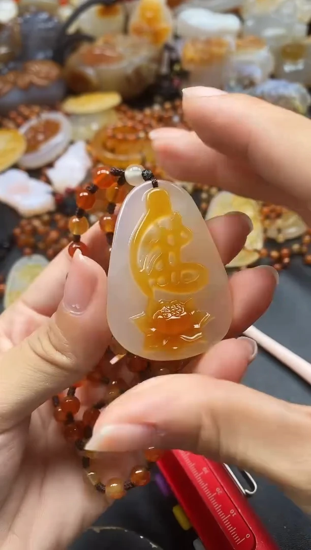 未镶嵌1玛瑙/玉髓战*ll