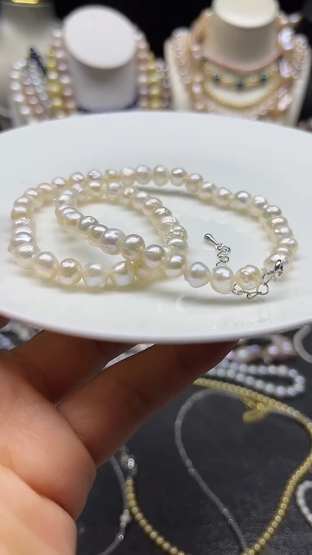 颈饰未镶嵌淡水珍珠多人