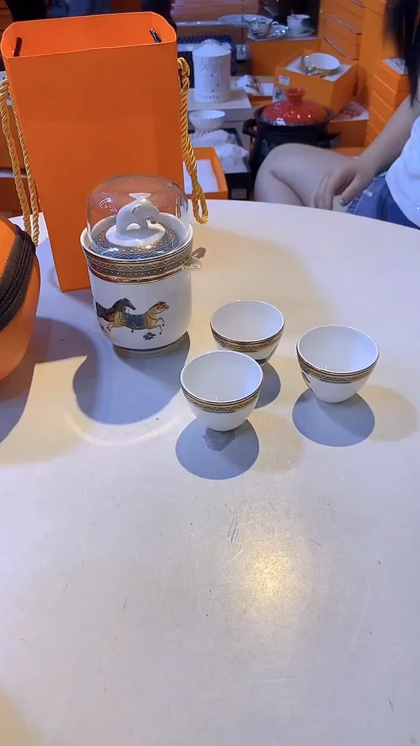 鸿辉家品牌瓷器，京东包邮！