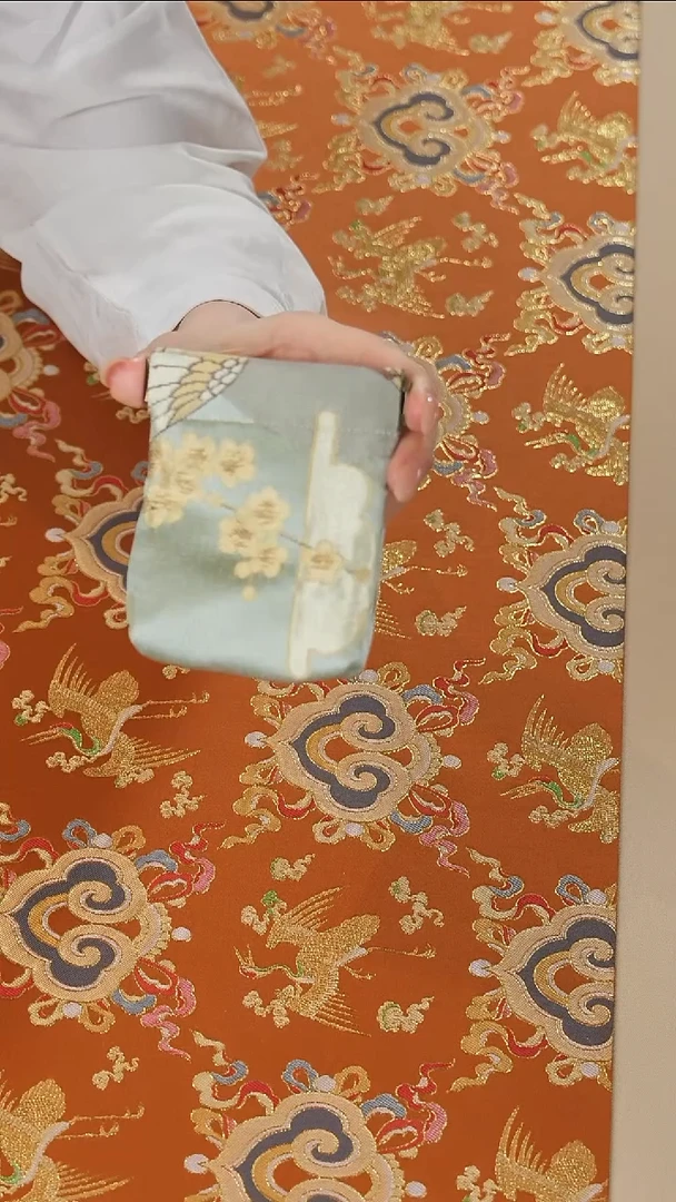 福利小鱼包............