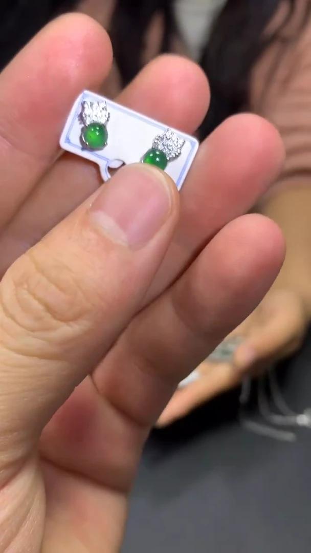 【闪购商品】翡翠耳饰未镶嵌0984701146/多样性发一