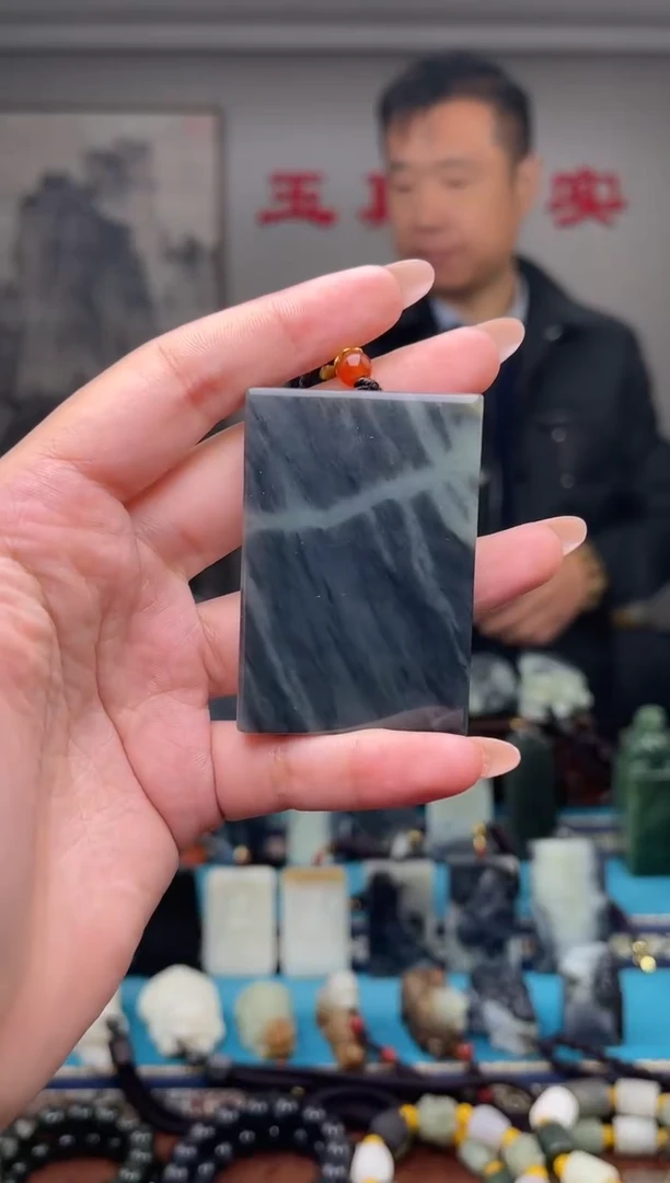 未镶嵌和田玉挂件1