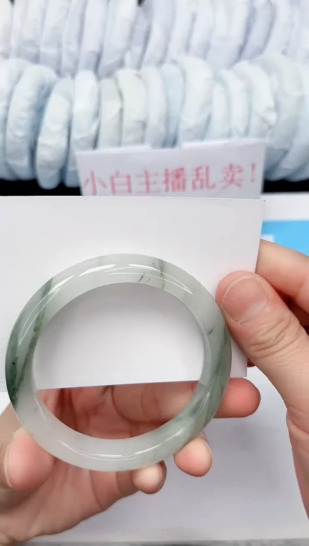 石英质玉手镯未镶嵌64-57.7