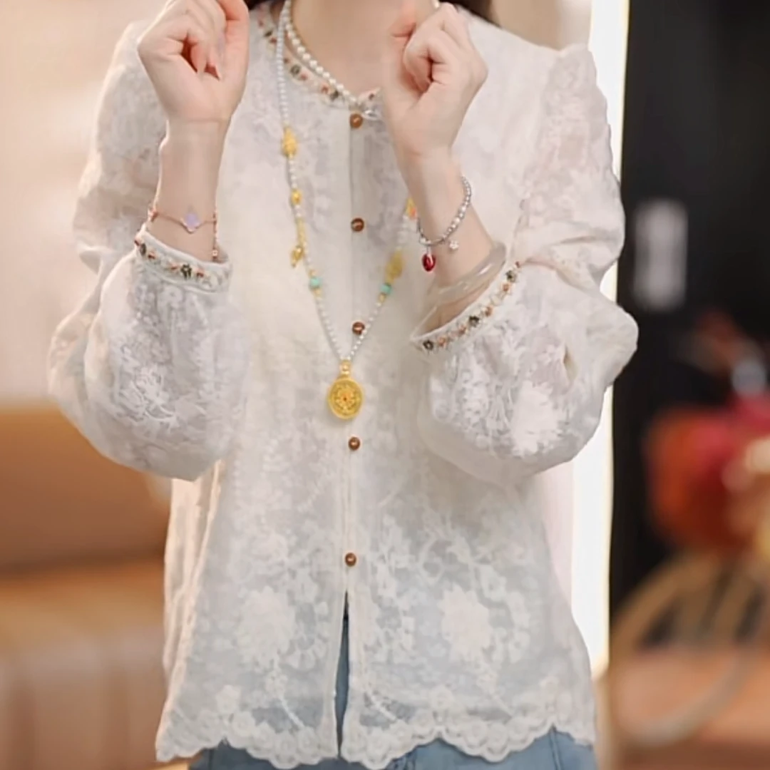 设计感法式圆领单排扣蕾丝衬衫女2025春装新款气质时尚长袖衬衣