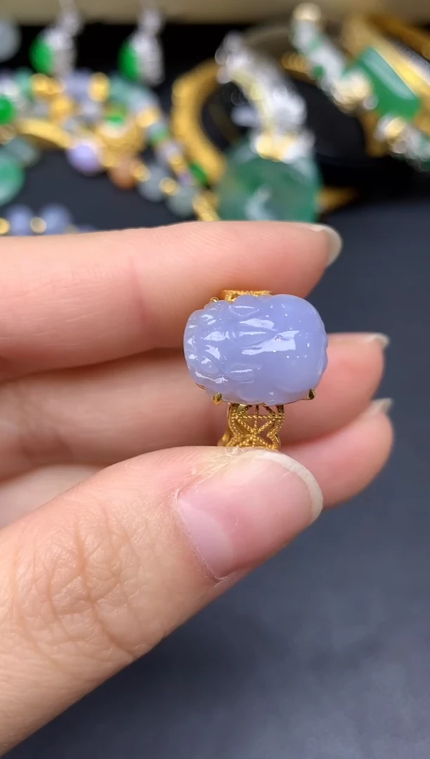 18K金镶嵌戒指翡翠270-雪姐翡翠天天见