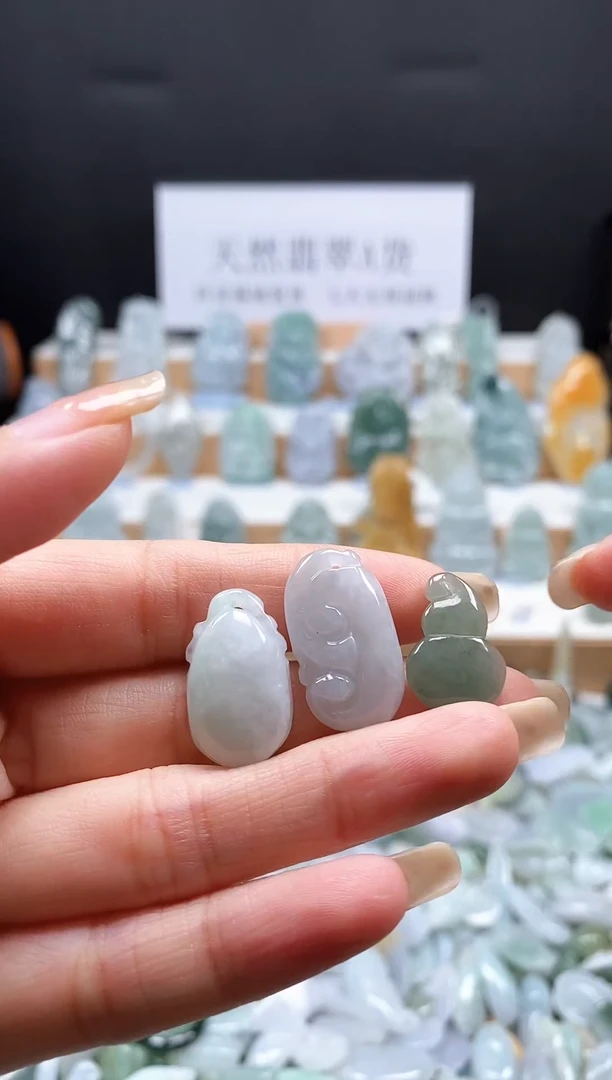 翡翠未镶嵌吊坠(不含链)135福瓜 如意葫芦