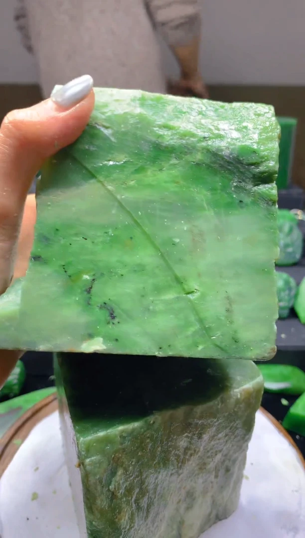 未镶嵌和田玉珠宝半成品1