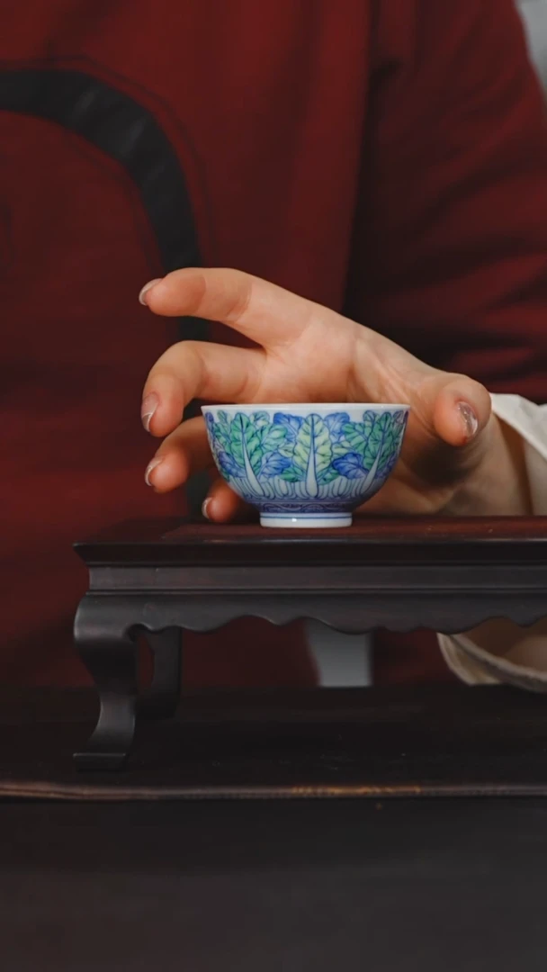 【闪购商品】涂杏花斗彩白菜纹杯