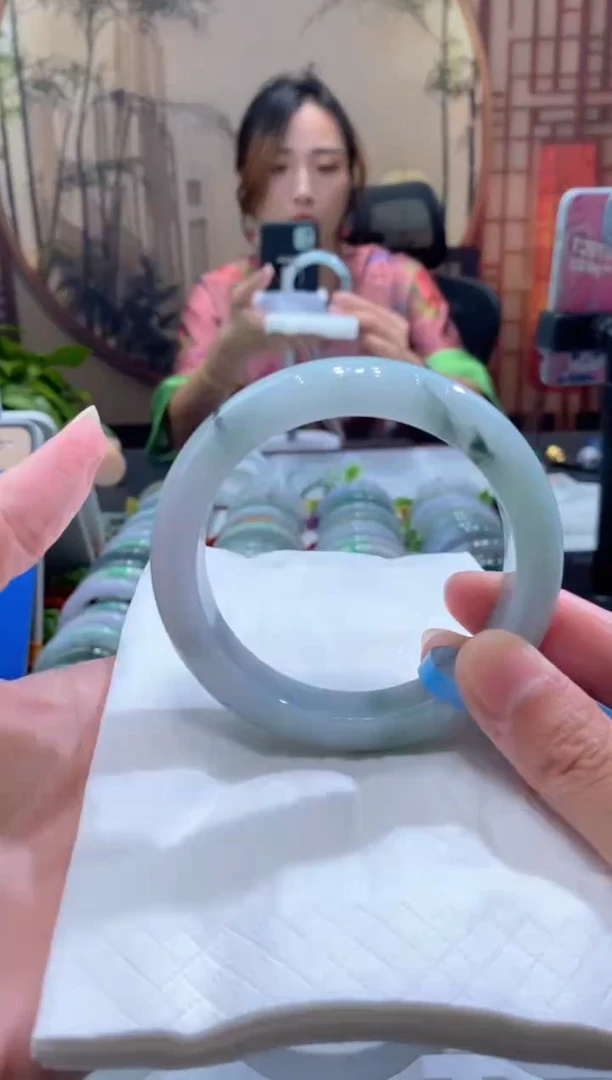 未镶嵌手镯翡翠000053450