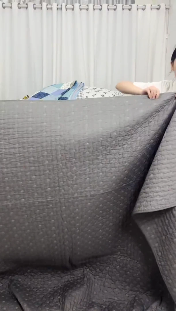 棉230*250灰色蝴蝶刺绣