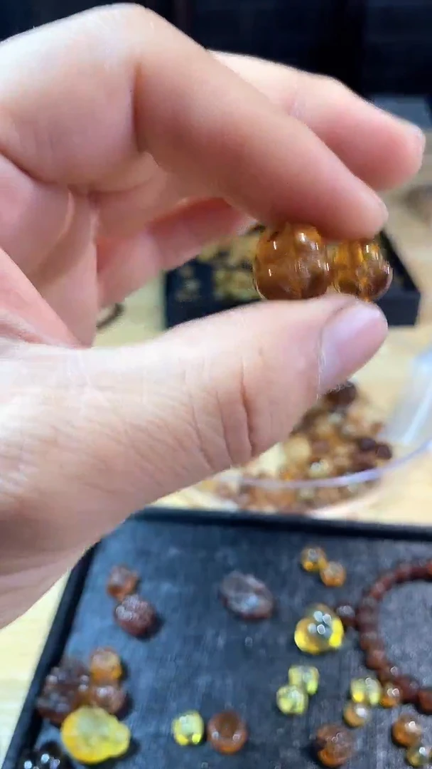 琥珀颈饰未镶嵌天然缅甸琥珀2个