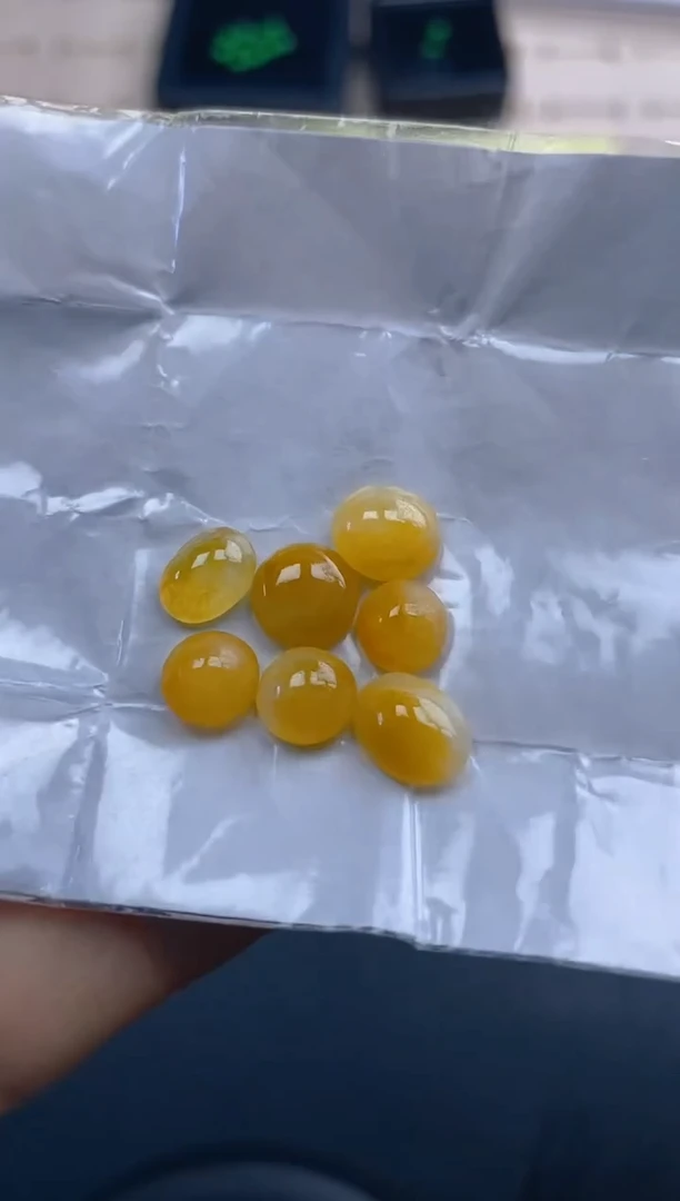 定制翡翠未镶嵌天然翡翠蛋面12