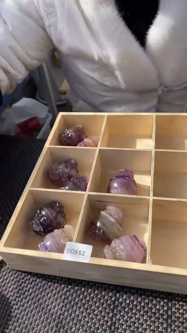 【闪购商品】萤石龙龟未镶嵌（紫黄）萤石龙龟D552多样性发其一