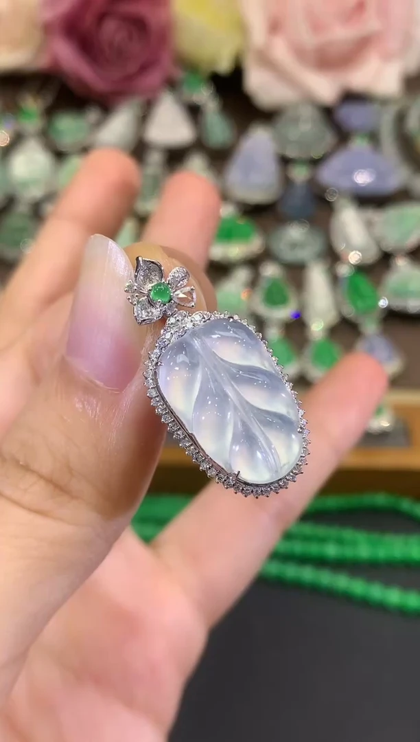 吊坠(不含链)18K金镶嵌翡翠B122