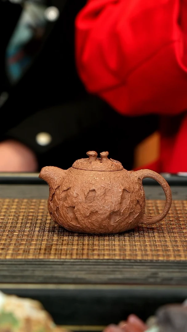 【闪购商品】紫砂茶壶HZ12供春 蟹黄段