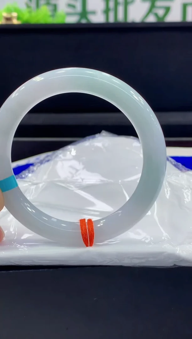 未镶嵌手镯翡翠翡翠手镯