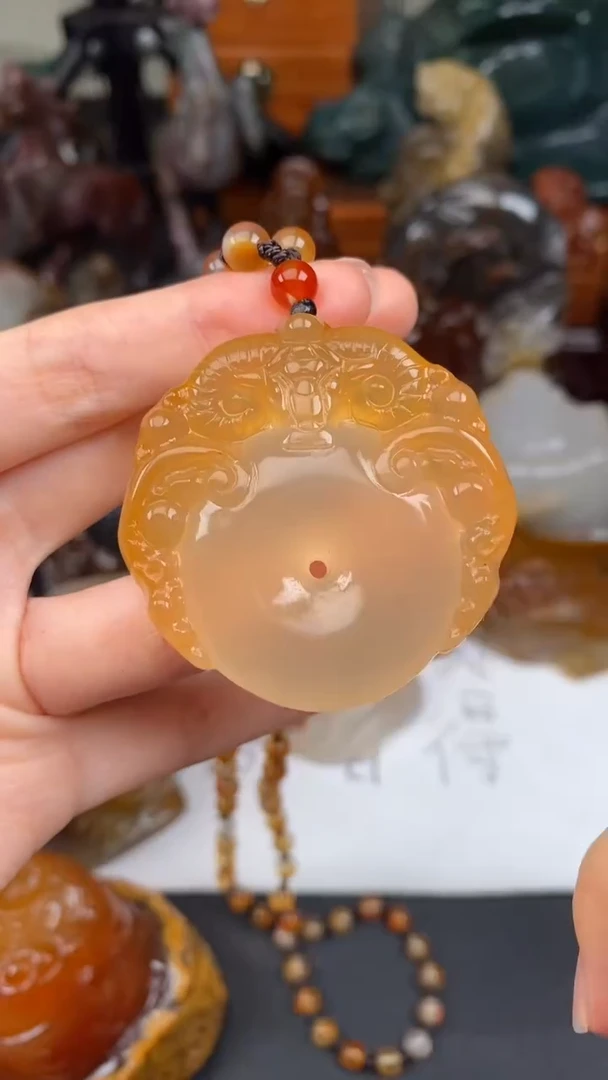 玛瑙/玉髓颈饰未镶嵌AA