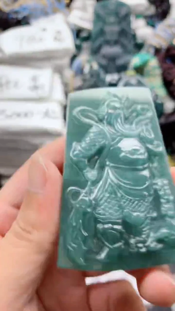 翡翠未镶嵌颈饰888